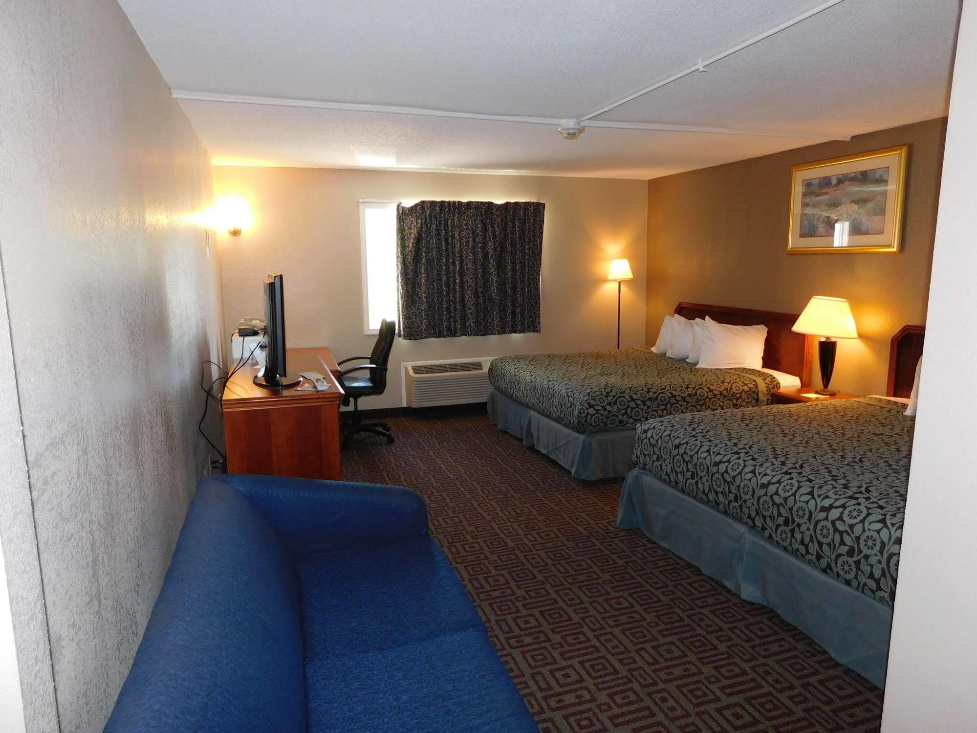Days Inn By Wyndham West Branch Iowa City Area Exteriér fotografie